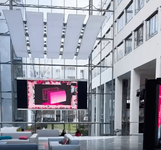 T-Mobile Gebäude von innen
